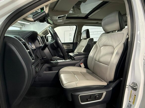 2022 Ram 1500 Crew Cab V, белый - вид 14