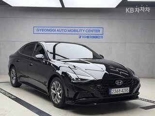 2023 Hyundai Sonata VIII (DN8), чёрный, 2100000 рублей, вид 1