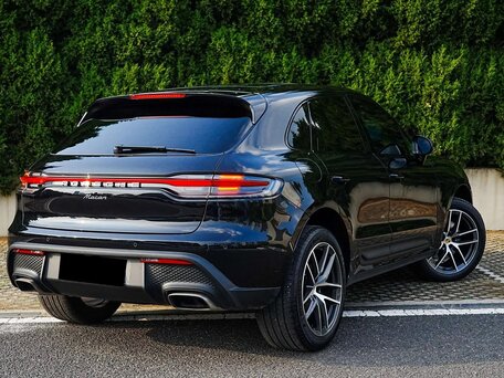 2024 Porsche Macan I Рестайлинг 2, чёрный, 7950000 рублей, вид 5