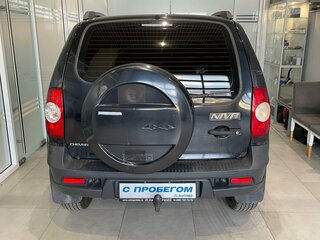 2013 Chevrolet Niva I Рестайлинг, чёрный, 424000 рублей, вид 3