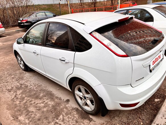 2010 Ford Focus II Рестайлинг, чёрный, 480000 рублей - вид 5