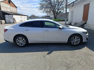 2018 Chevrolet Malibu IX Рестайлинг, белый, 1750000 рублей, вид 2