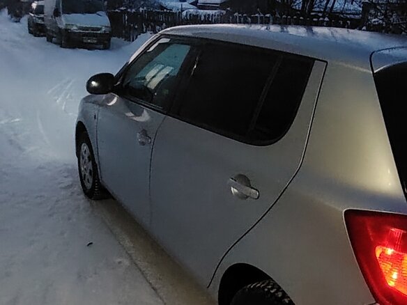 2013 Skoda Fabia II Рестайлинг, серебристый, 420000 рублей - вид 1