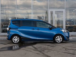 2018 Toyota Sienta II Рестайлинг, синий, 1430000 рублей, вид 5