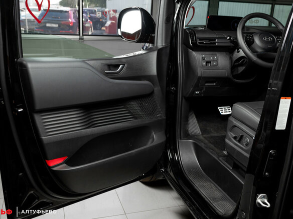 2026 Hyundai Staria I, чёрный - вид 6