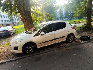2011 Peugeot 308 I Рестайлинг, белый, 255000 рублей, вид 4