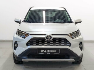 2022 Toyota RAV4 V (XA50), белый, 3650000 рублей, вид 2