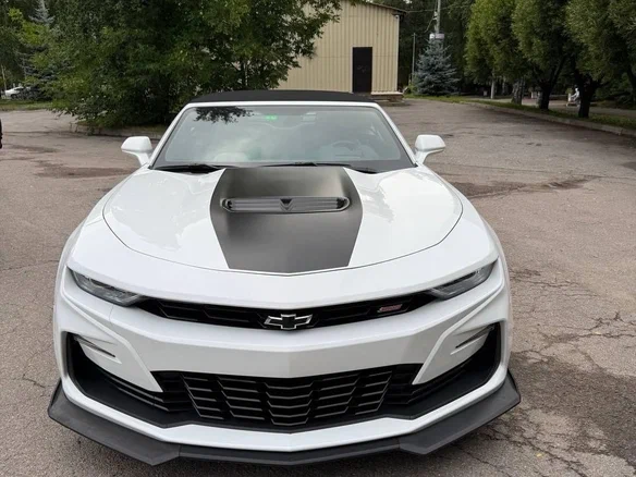 2021 Chevrolet Camaro SS VI Рестайлинг, белый, 2490000 рублей