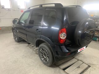 2012 Chevrolet Niva I Рестайлинг, чёрный, 580000 рублей, вид 5