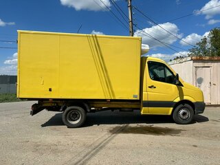2013 Volkswagen Crafter, жёлтый, 1880000 рублей, вид 2