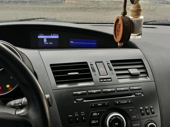 2011 Mazda 3 II (BL) Рестайлинг, серебристый, 920000 рублей - вид 18