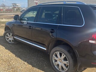2007 Volkswagen Touareg I Рестайлинг, чёрный, 1050000 рублей, вид 3