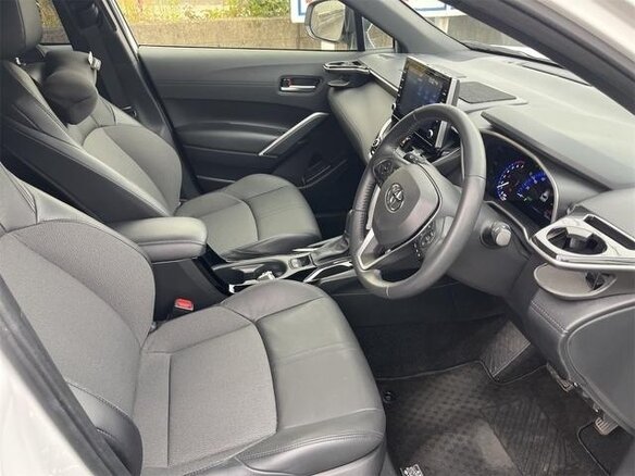 2023 Toyota Corolla Cross I, белый, 1860000 рублей - вид 11