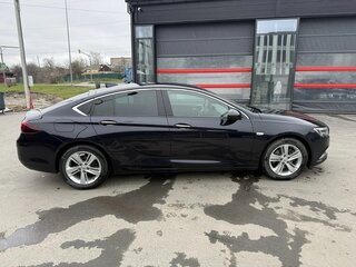2017 Opel Insignia II, синий, 1700000 рублей, вид 2