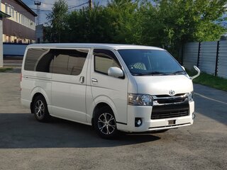 2019 Toyota HiAce H200 Рестайлинг, белый, 4200000 рублей, вид 2