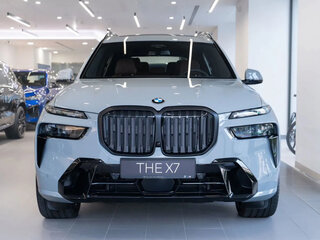 2025 BMW X7 40d I (G07) Рестайлинг, серый, 16000000 рублей, вид 2