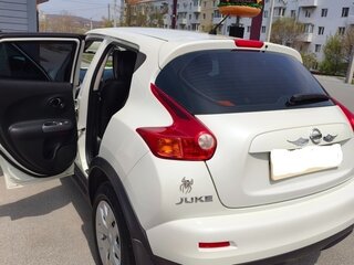 2010 Nissan Juke I, белый, 750000 рублей, вид 4