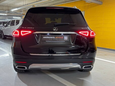 2023 Mercedes-Benz GLE 300 d II (V167), чёрный, 7400000 рублей, вид 4