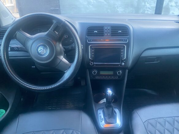 2010 Volkswagen Polo V, серебристый, 675000 рублей - вид 9