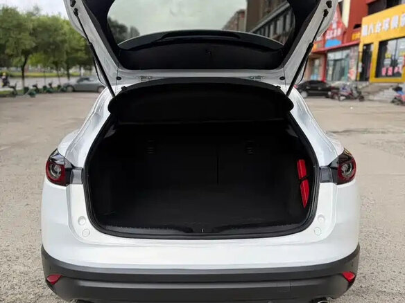 2021 Mazda CX-4 I Рестайлинг, белый, 1565000 рублей - вид 13