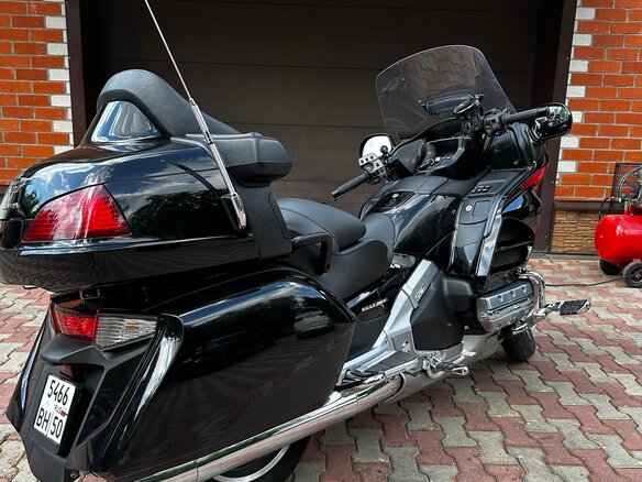 2015 Honda GL 1800 Gold Wing, чёрный, 1700000 рублей - вид 4