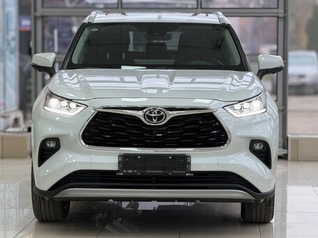 Toyota Highlander IV (XU70)