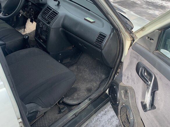 2005 Lada (ВАЗ) 2110, белый, 200000 рублей - вид 11