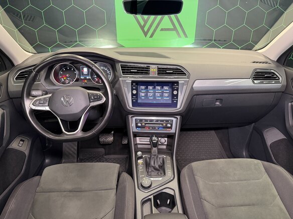 2021 Volkswagen Tiguan II Рестайлинг, серый - вид 18