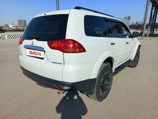 2013 Mitsubishi Pajero Sport II, белый, 1700000 рублей, вид 2