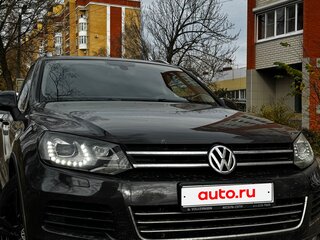 2011 Volkswagen Touareg II, чёрный, 1850000 рублей, вид 1