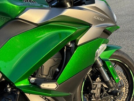 2019 Kawasaki Z 1000SX, зелёный, 930000 рублей, вид 3
