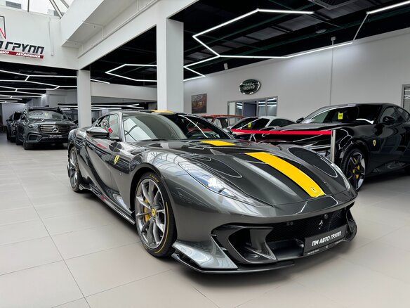 2022 Ferrari 812 Competizione, серый - вид 17