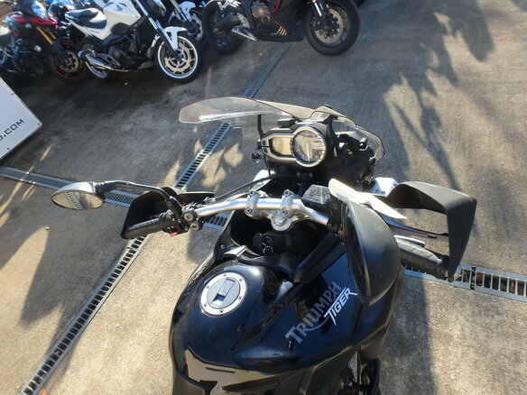 2014 Triumph Tiger 800, чёрный, 700000 рублей - вид 17