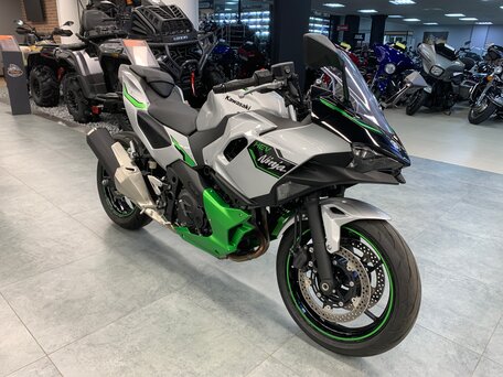 2025 Kawasaki Ninja 7, серый, 850000 рублей, вид 5