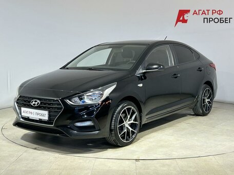 2018 Hyundai Solaris II, чёрный, 1190000 рублей, вид 1