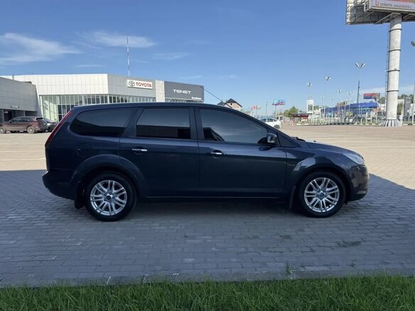 2008 Ford Focus II Рестайлинг, серый - вид 2