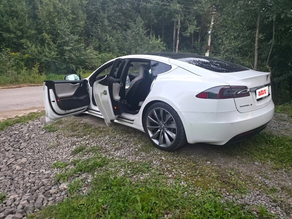 2016 Tesla Model S 90D I Рестайлинг, белый - вид 13