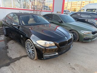 2012 BMW 5 серии 528i xDrive VI (F10/F11/F07), чёрный, 1500000 рублей, вид 2