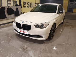 2010 BMW 5 серии Gran Turismo 535i VI (F10/F11/F07), белый, 1520000 рублей, вид 4