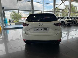 2017 Mazda CX-5 II, белый, 2445000 рублей, вид 5