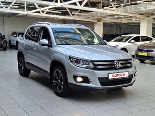 2016 Volkswagen Tiguan Euro 6 I Рестайлинг, серебристый, 1495000 рублей, вид 1