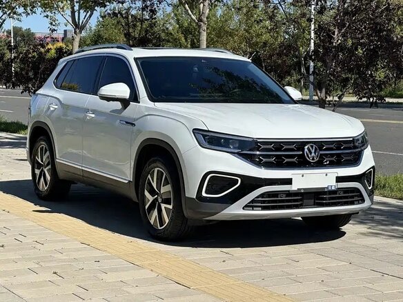 2022 Volkswagen Tayron I, белый, 2487007 рублей - вид 2