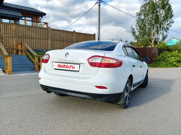 2011 Renault Fluence I, белый, 430000 рублей - вид 4