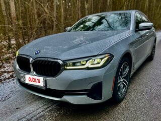 2020 BMW 5 серии 530e xDrive VII (G30/G31/G38) Рестайлинг, серый, 4150000 рублей, вид 4