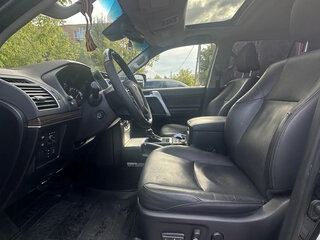 2017 Toyota Land Cruiser Prado 150 Series Рестайлинг 2, чёрный, 4600000 рублей, вид 4
