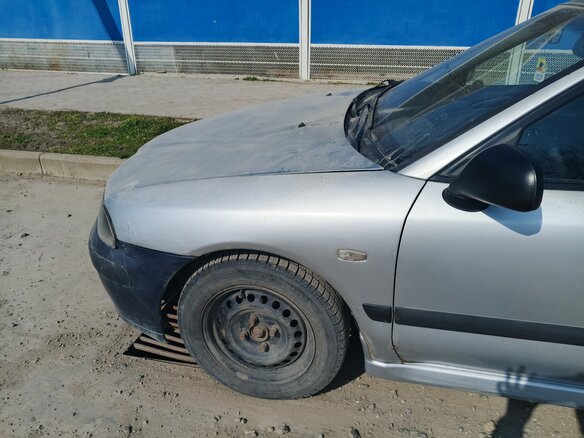 2001 Mitsubishi Carisma I Рестайлинг, серебристый, 250000 рублей - вид 31