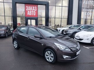 2015 Hyundai Solaris I Рестайлинг, коричневый, 850000 рублей, вид 2