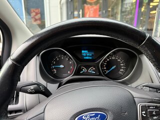 2018 Ford Focus III Рестайлинг, серый, 1190000 рублей, вид 3