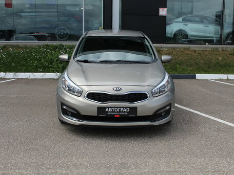2017 Kia Ceed II Рестайлинг, серебристый, 1180000 рублей, вид 2