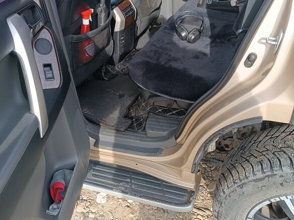 2010 Toyota Land Cruiser Prado 150 Series, золотистый, 2740000 рублей - вид 26